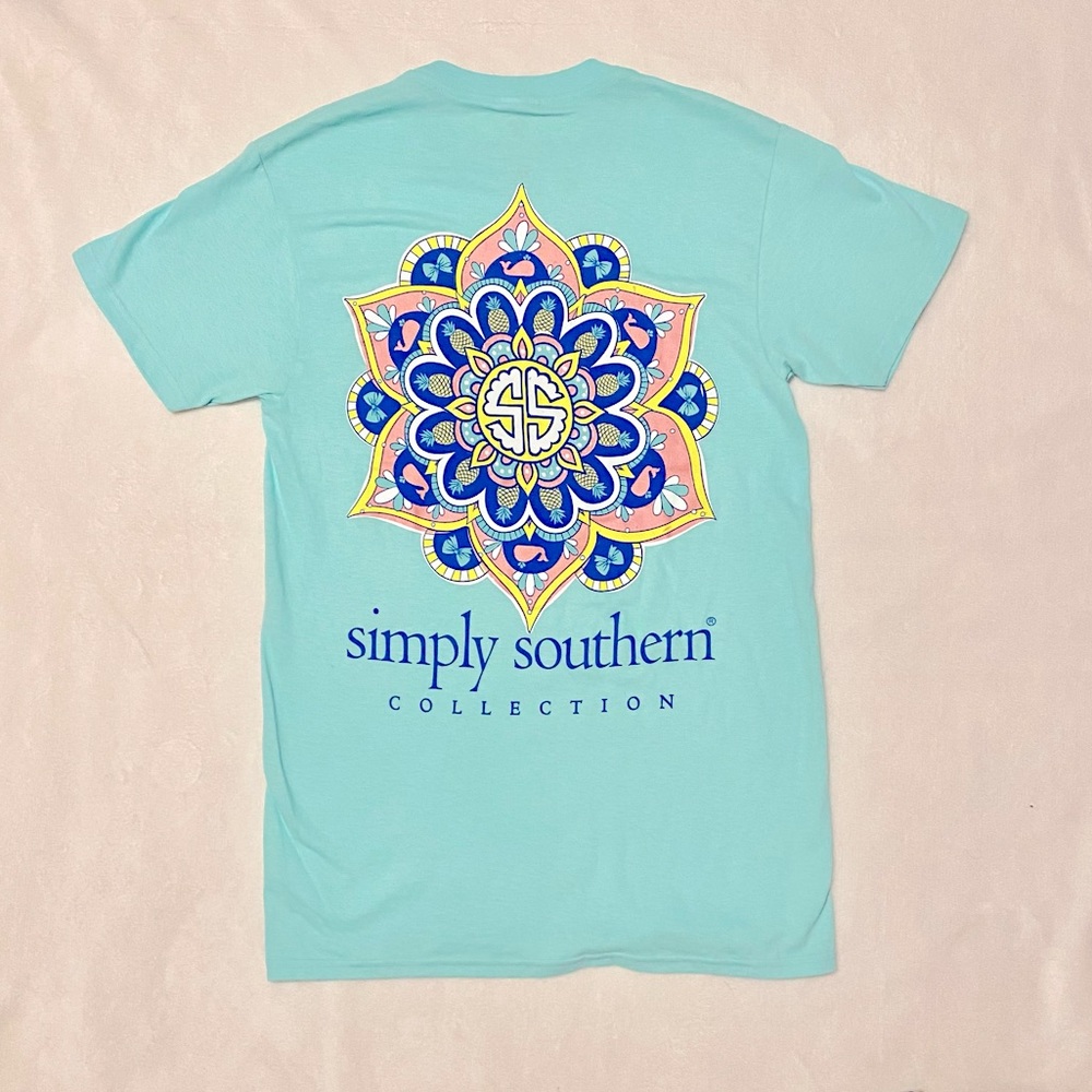 Simply Southern Blue Mandala Tshirt Small